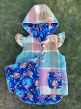 Load image into Gallery viewer, Upcycled Wool Vest size 5