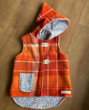 Load image into Gallery viewer, Wool Vest size 4