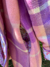 Load image into Gallery viewer, Ladies Wool Coat size 16