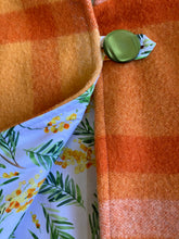 Load image into Gallery viewer, Ladies Fox Cape size 8-12