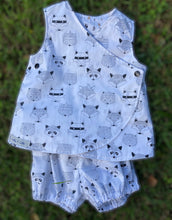 Load image into Gallery viewer, Wrap Tunic and Pantaloon Shorts size 0