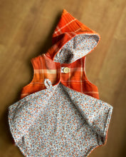 Load image into Gallery viewer, Wool Vest size 4