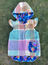 Load image into Gallery viewer, Upcycled Wool Vest size 5
