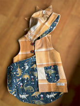 Load image into Gallery viewer, Upcycled Wool Vest size 5
