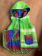 Load image into Gallery viewer, Wool Vest Size 4
