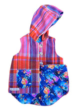 Load image into Gallery viewer, Wool Vest size 3
