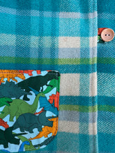 Load image into Gallery viewer, Upcycled Wool Vest size 5
