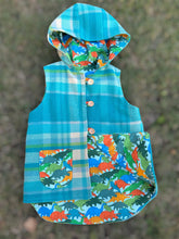 Load image into Gallery viewer, Upcycled Wool Vest size 5

