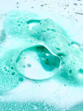 Load image into Gallery viewer, Crystal Bath Bomb Aquamarine Lemongrass
