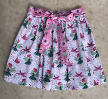 Load image into Gallery viewer, Meadow Skirt size 6
