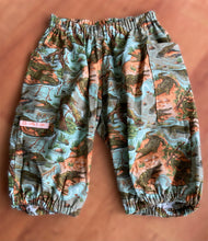 Load image into Gallery viewer, Treeclimber Shorts Knee Length Size 6
