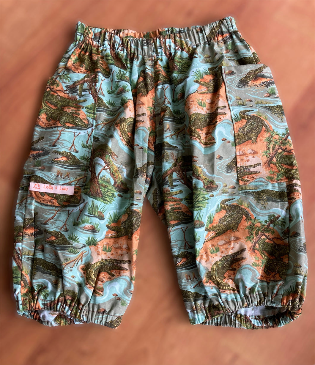 Treeclimber Shorts Knee Length Size 6